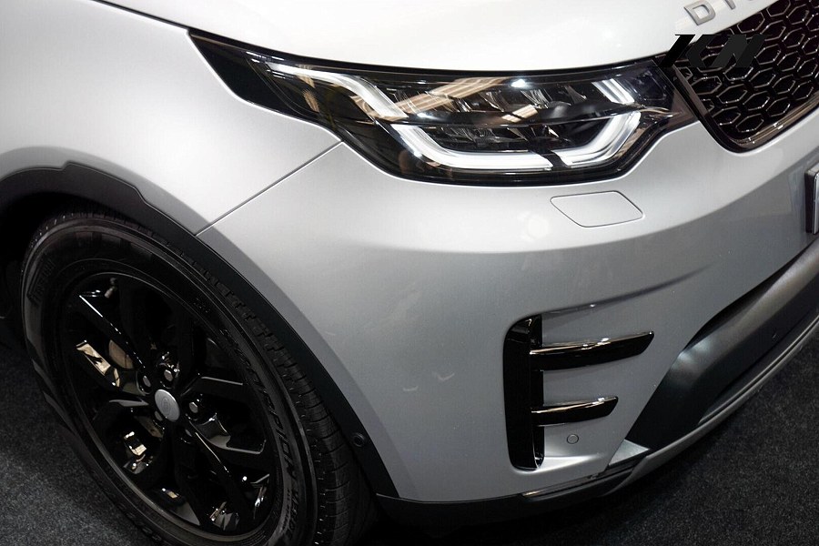 2019 Land Rover Discovery photo 7