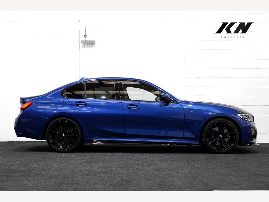 2020 BMW 3 Series photo 9