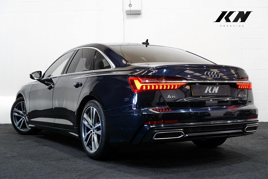 Audi A6 Saloon photo 2