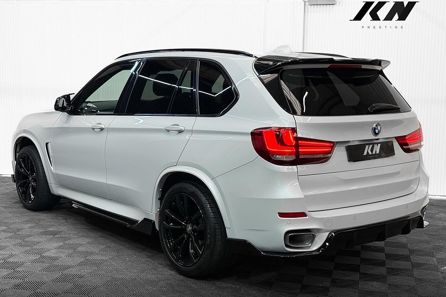 BMW X5 photo 2