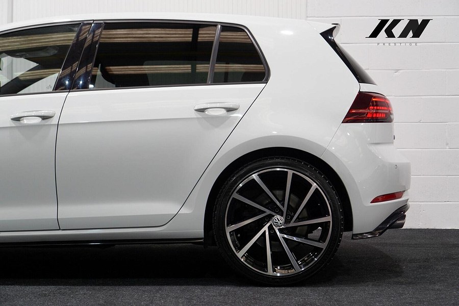 2018 Volkswagen Golf photo 13
