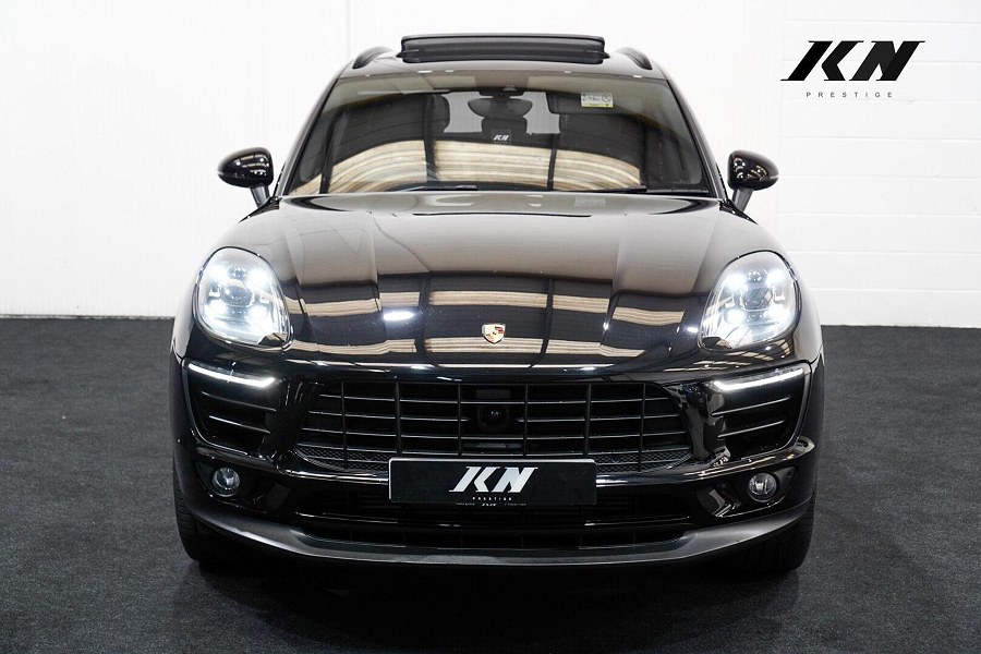 2018 Porsche Macan photo 8
