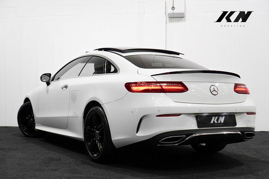 Mercedes-Benz E Class photo 2