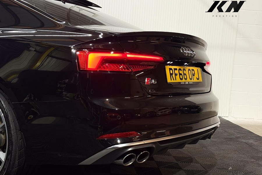 2017 Audi S5 photo 9