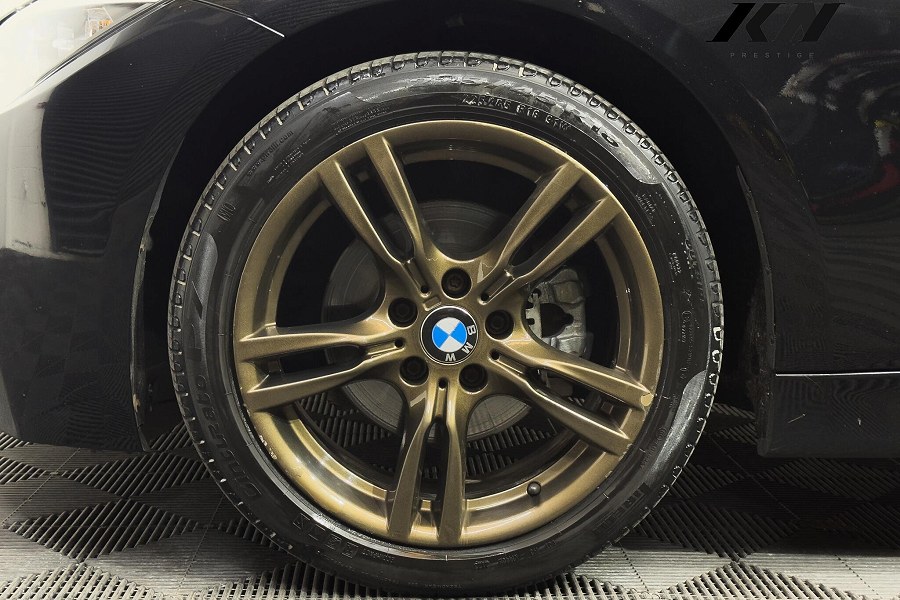 2013 BMW 3 Series photo 11