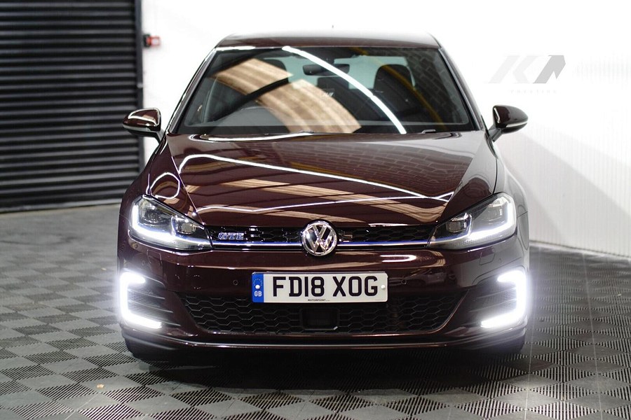2018 Volkswagen Golf photo 7