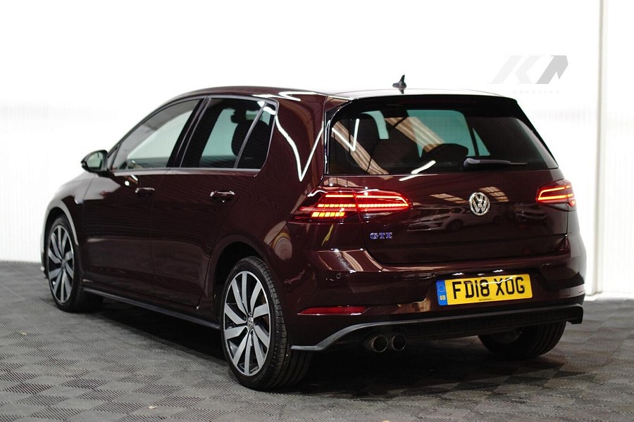 2018 Volkswagen Golf photo 5