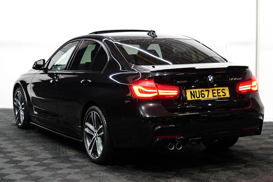 BMW 3 Series photo 2