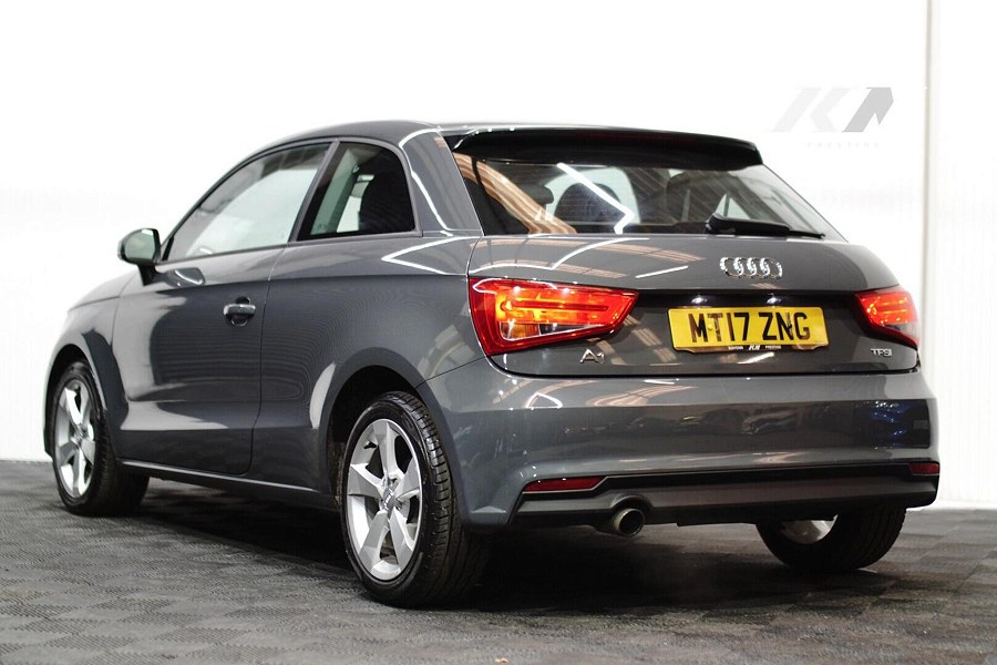 Audi A1 photo 2