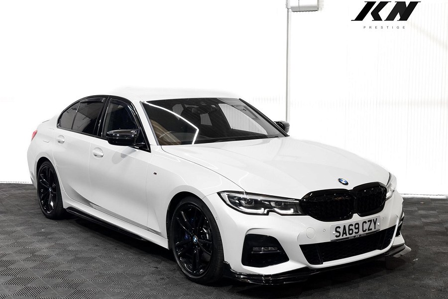 2019 BMW 3 Series photo 11
