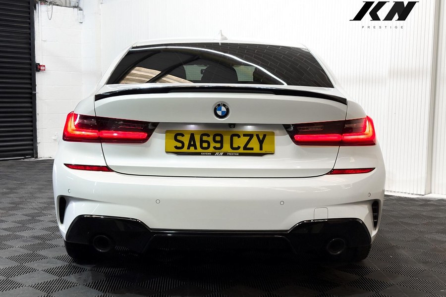 2019 BMW 3 Series photo 7