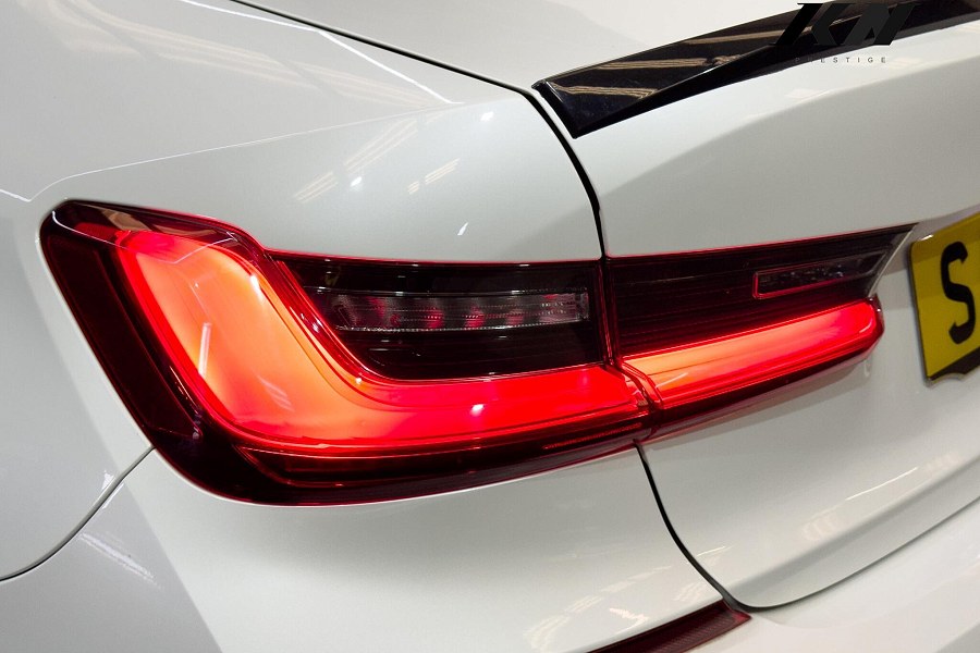 2019 BMW 3 Series photo 9