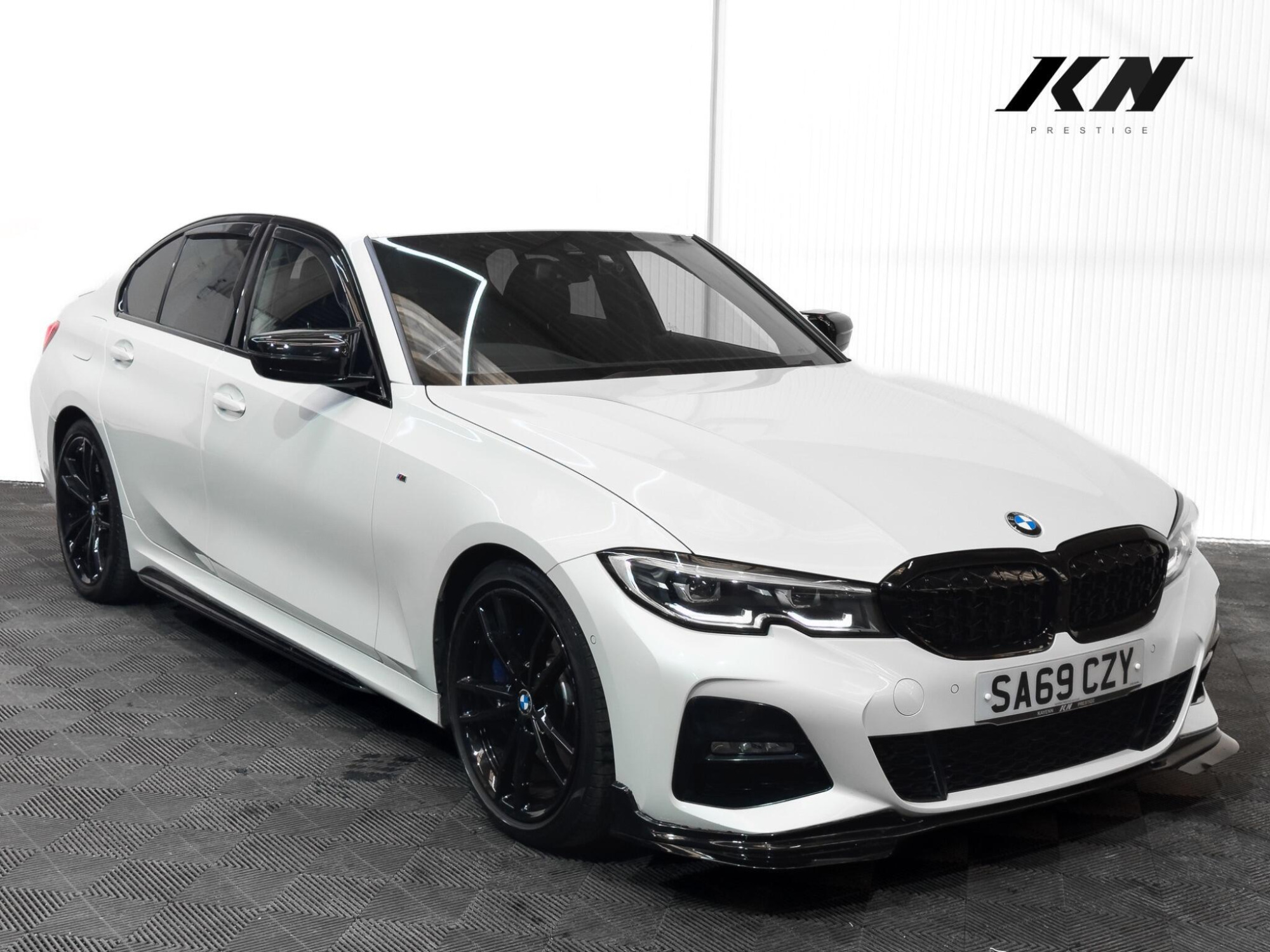 2019 BMW 3 Series 2.0 320d M Sport Auto Euro 6 (s/s) 4dr for sale at Kayenn Prestige