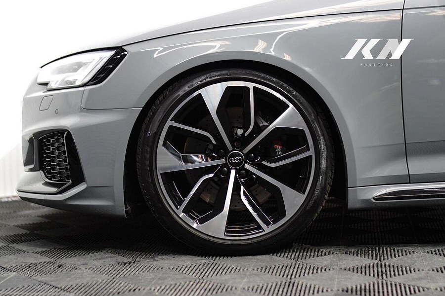 2019 Audi RS4 Avant photo 7