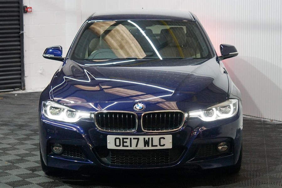 2017 BMW 3 Series photo 4