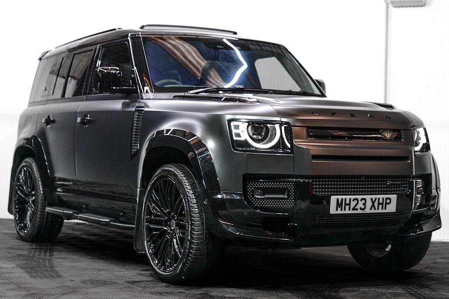2023 Land Rover Defender 110 photo 14