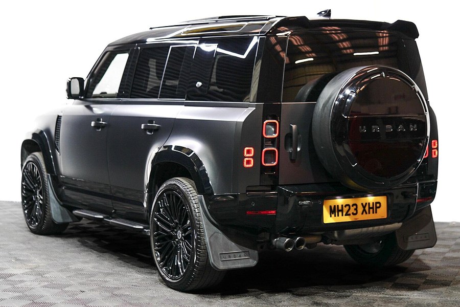 Land Rover Defender 110 photo 2