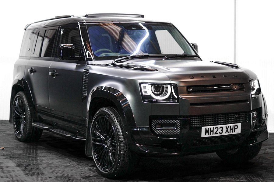 2023 Land Rover Defender 110 photo 13