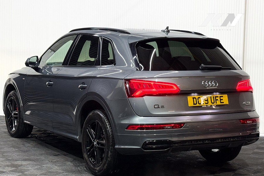 Audi Q5 photo 2