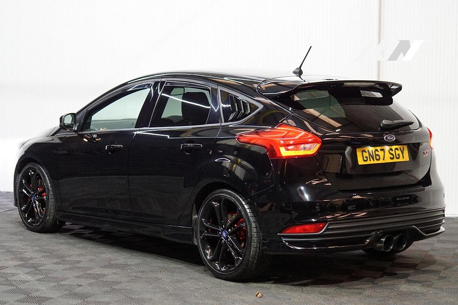 Ford Focus photo 2