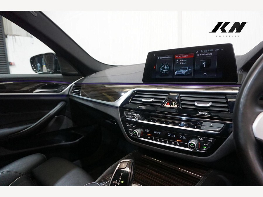 2018 BMW 5 Series photo 14