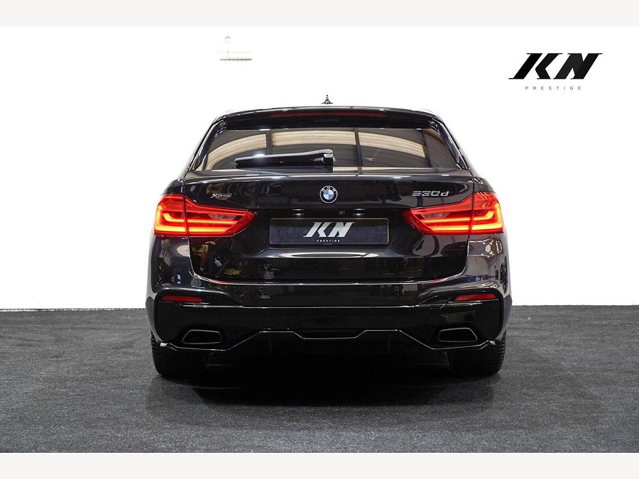 2018 BMW 5 Series photo 10