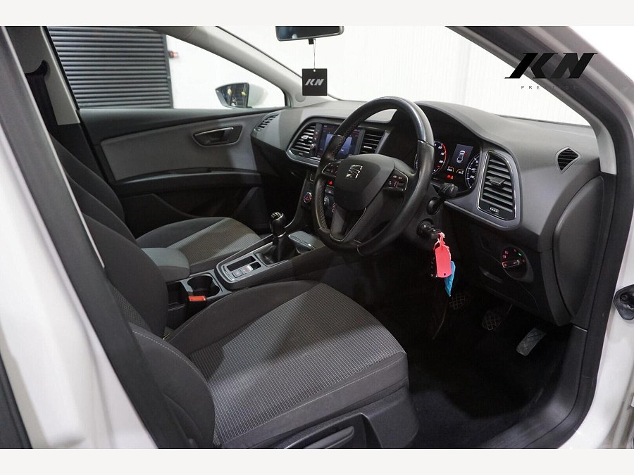 2017 SEAT Leon photo 14