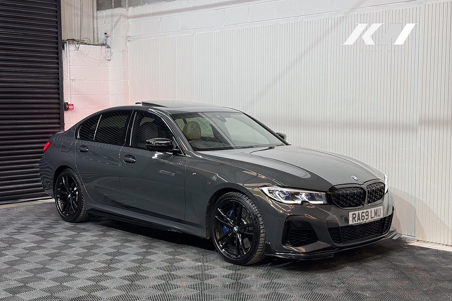 2019 BMW 3 Series photo 13
