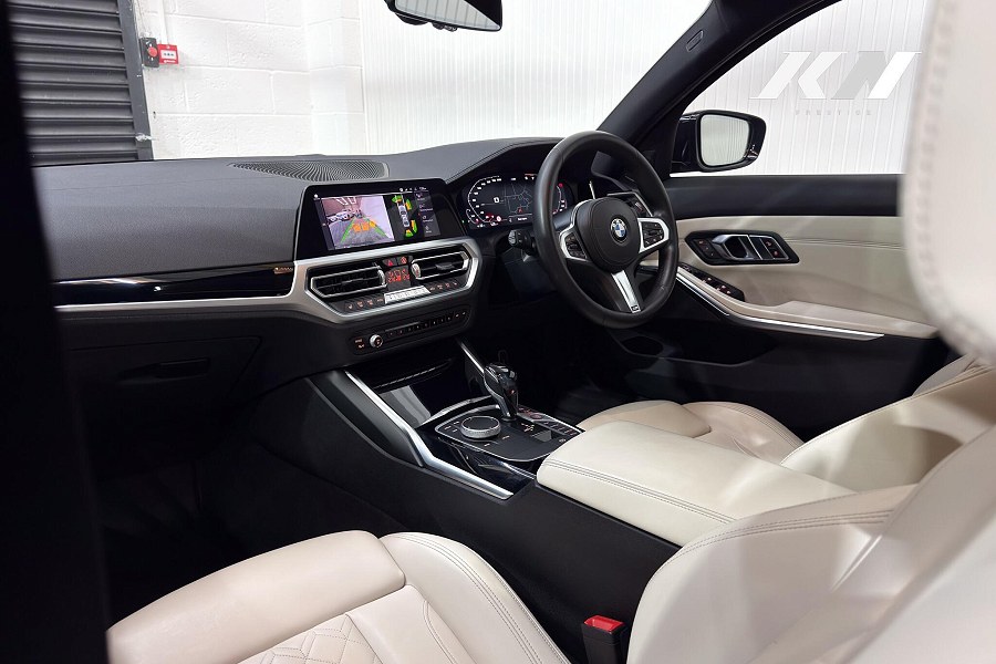 2019 BMW 3 Series photo 3