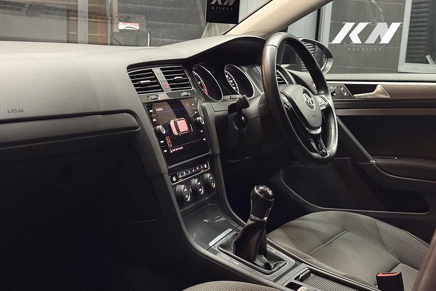 2019 Volkswagen Golf photo 5