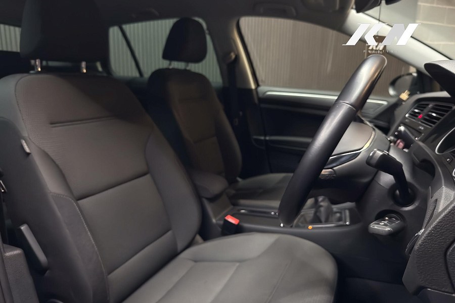 2019 Volkswagen Golf photo 10