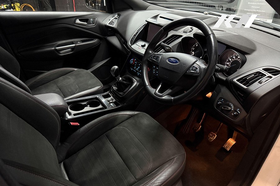 2018 Ford Kuga photo 12