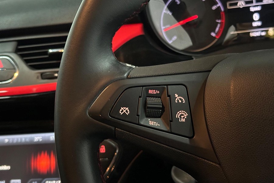 2015 Vauxhall Corsa photo 12