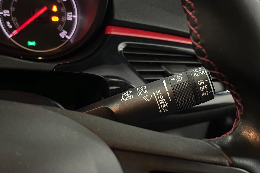 2015 Vauxhall Corsa photo 13