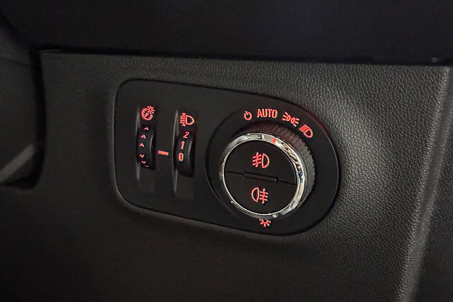2015 Vauxhall Corsa photo 6