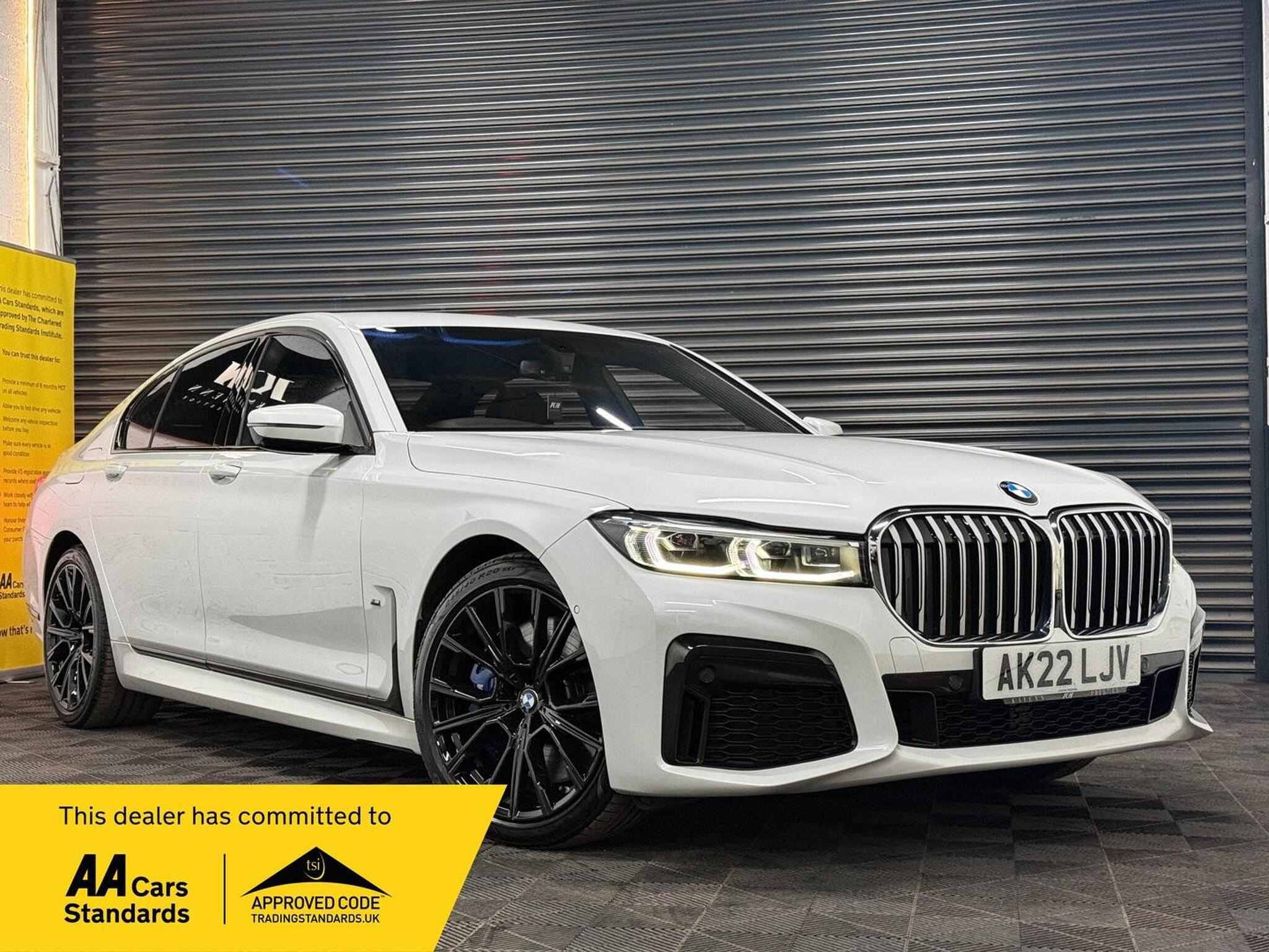 2022 BMW 7 Series 3.0 740d MHT M Sport Saloon 4dr Diesel Hybrid Auto xDrive Euro 6 (s/s) (340 ps) for sale at Kayenn Prestige