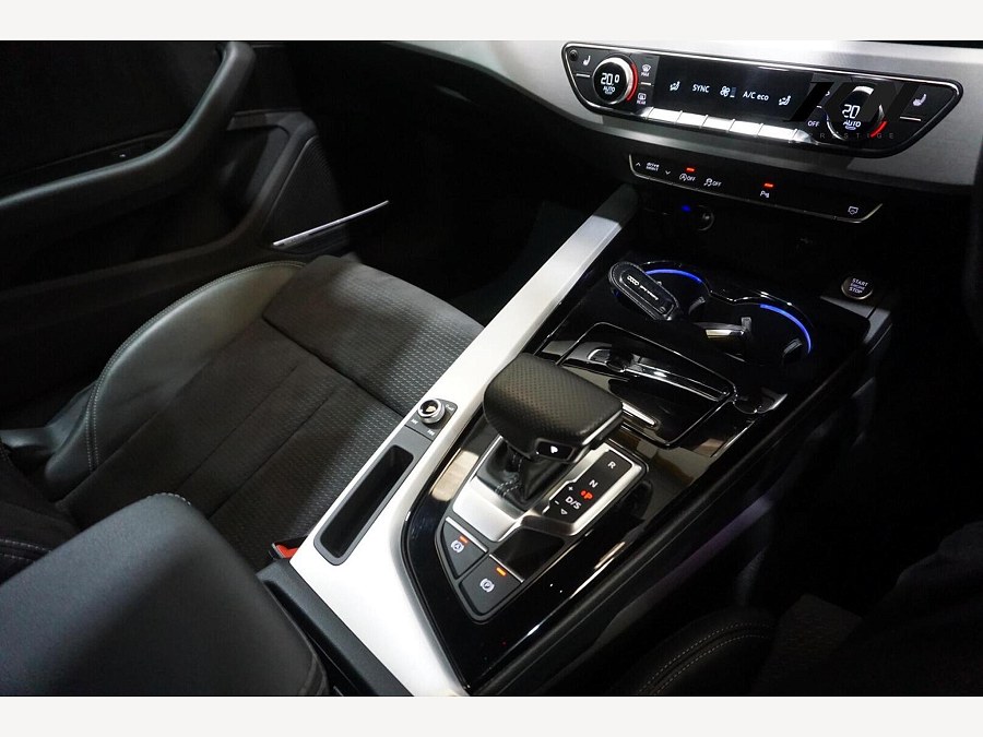 2022 Audi A5 photo 11