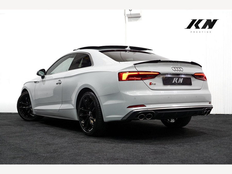 2017 Audi S5 photo 2