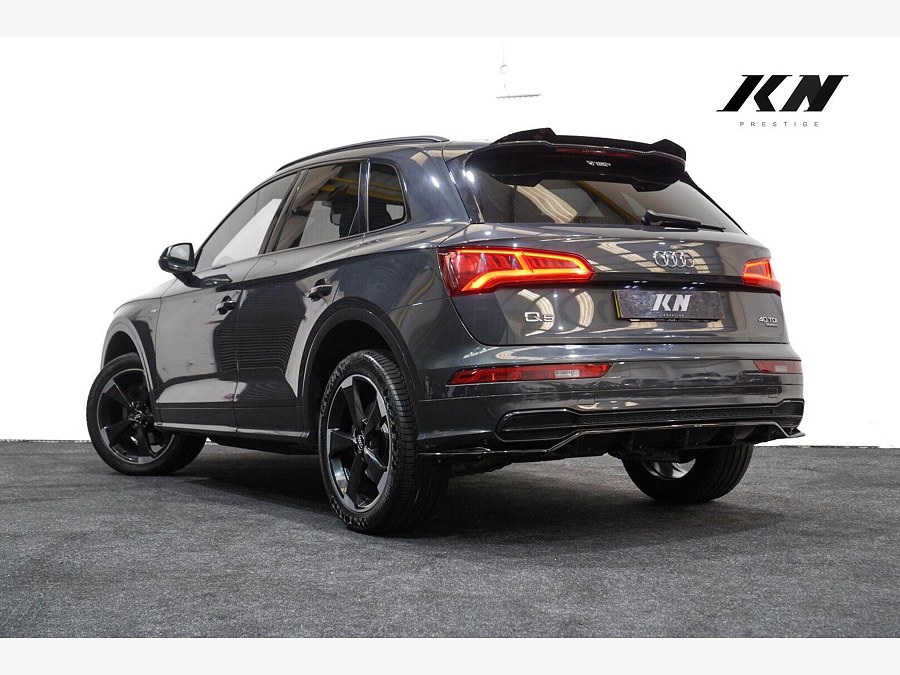 Audi Q5 photo 2