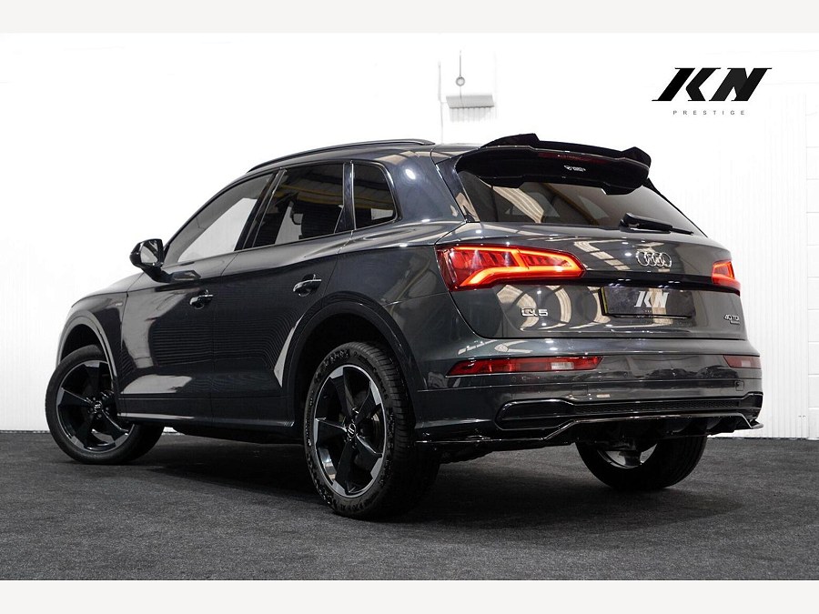 2020 Audi Q5 photo 2