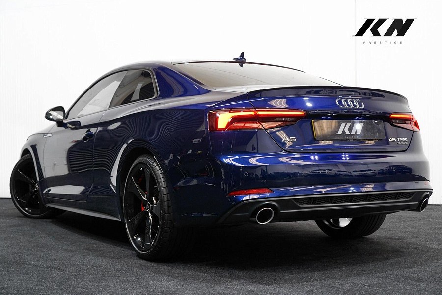 Audi A5 photo 2