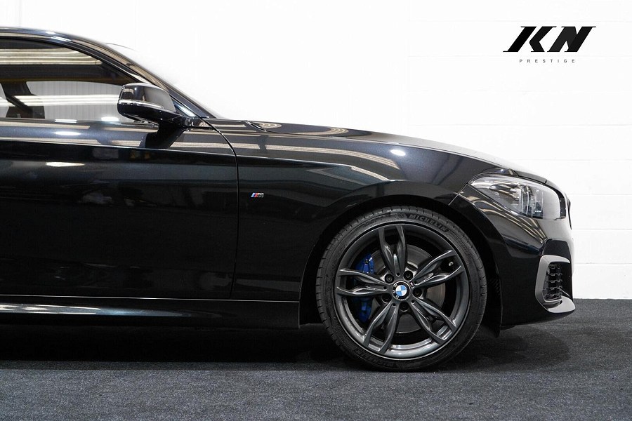 2019 BMW 1 Series photo 12