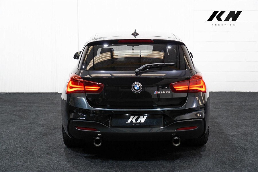 2019 BMW 1 Series photo 13