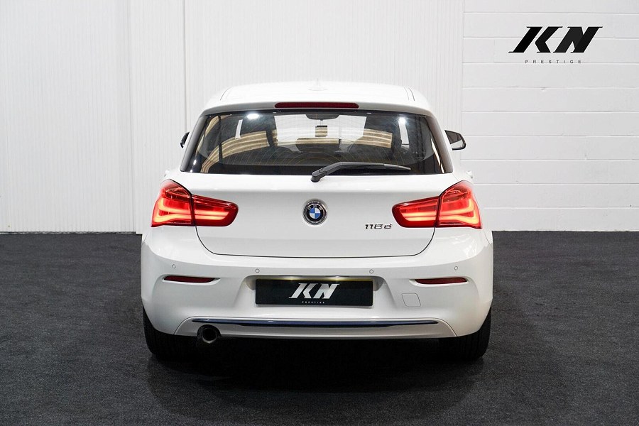 2017 BMW 1 Series photo 7