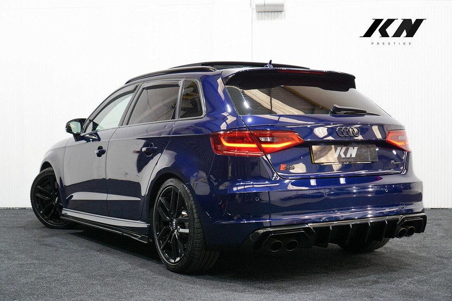 Audi S3 photo 2
