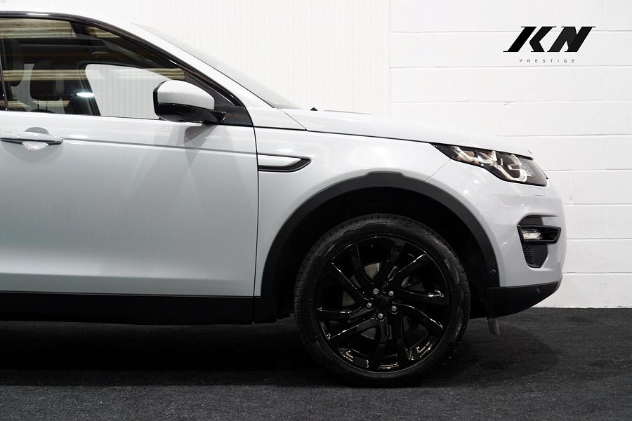 2015 Land Rover Discovery Sport photo 14