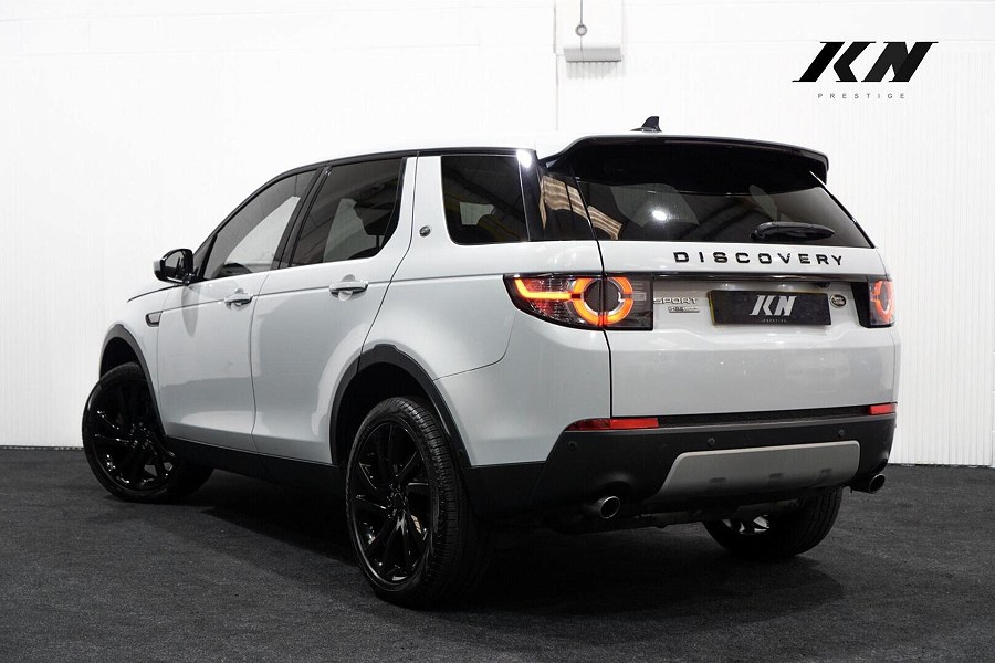 2015 Land Rover Discovery Sport photo 5