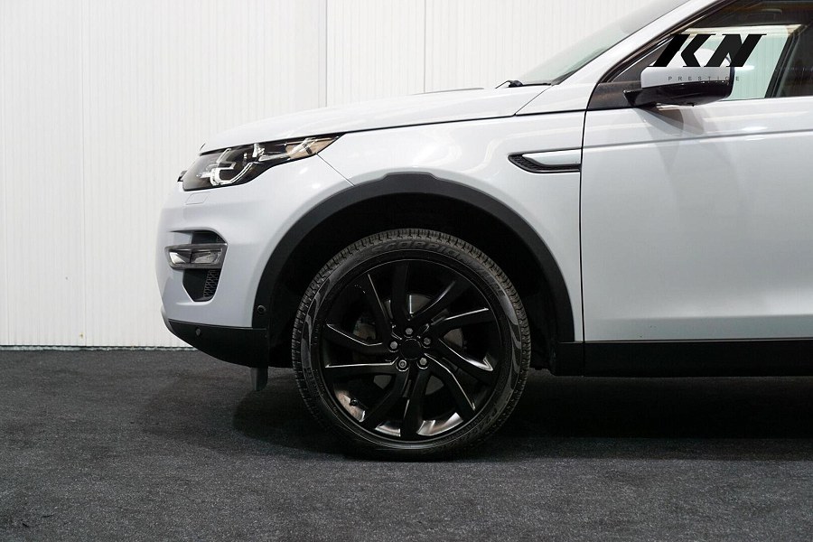 2015 Land Rover Discovery Sport photo 6