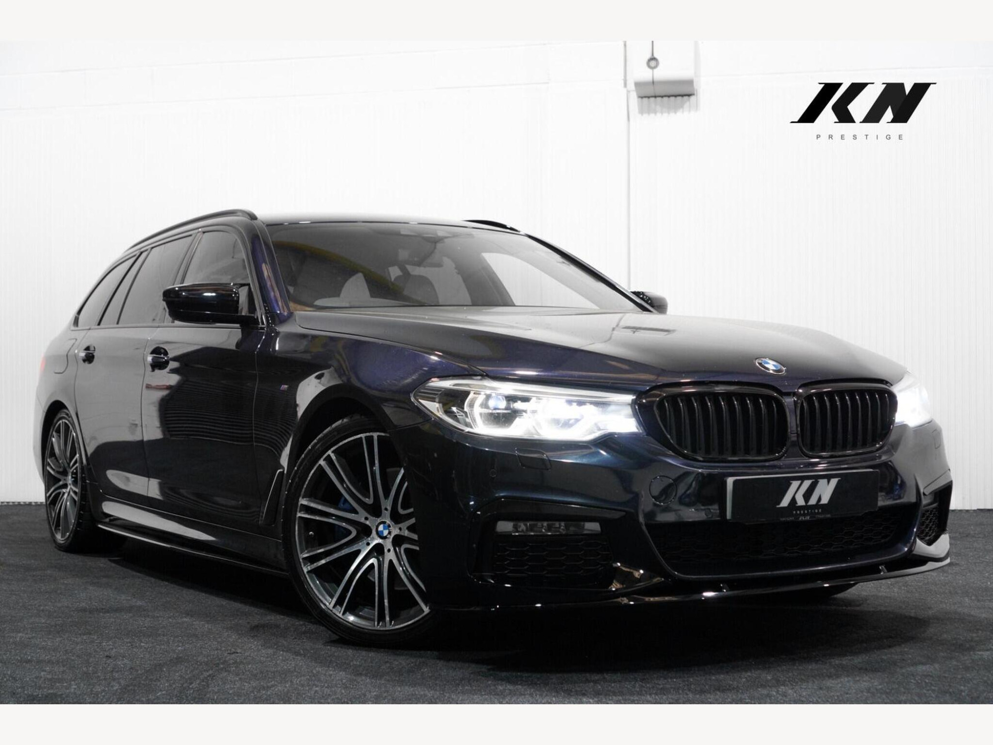 2017 BMW 5 Series 3.0 530d M Sport Touring Auto xDrive Euro 6 (s/s) 5dr for sale at Kayenn Prestige