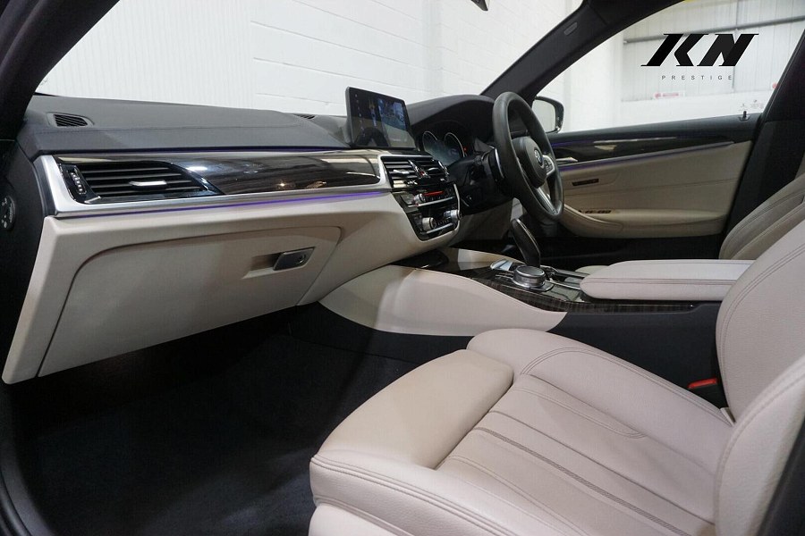 2017 BMW 5 Series photo 4